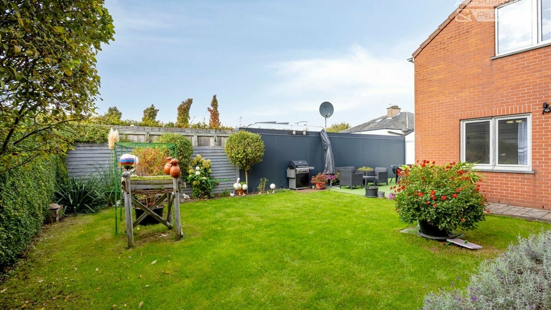 Apartment building for sale in MEERBEEK
