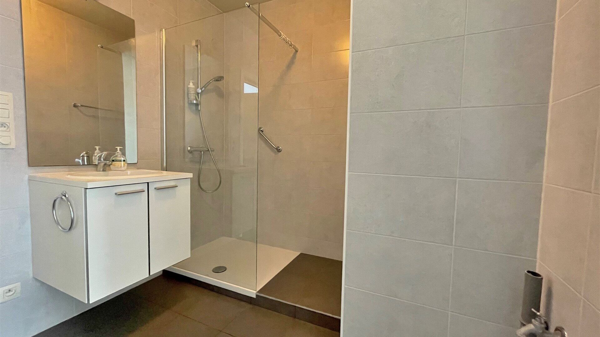 Apartment for rent in ANTWERPEN