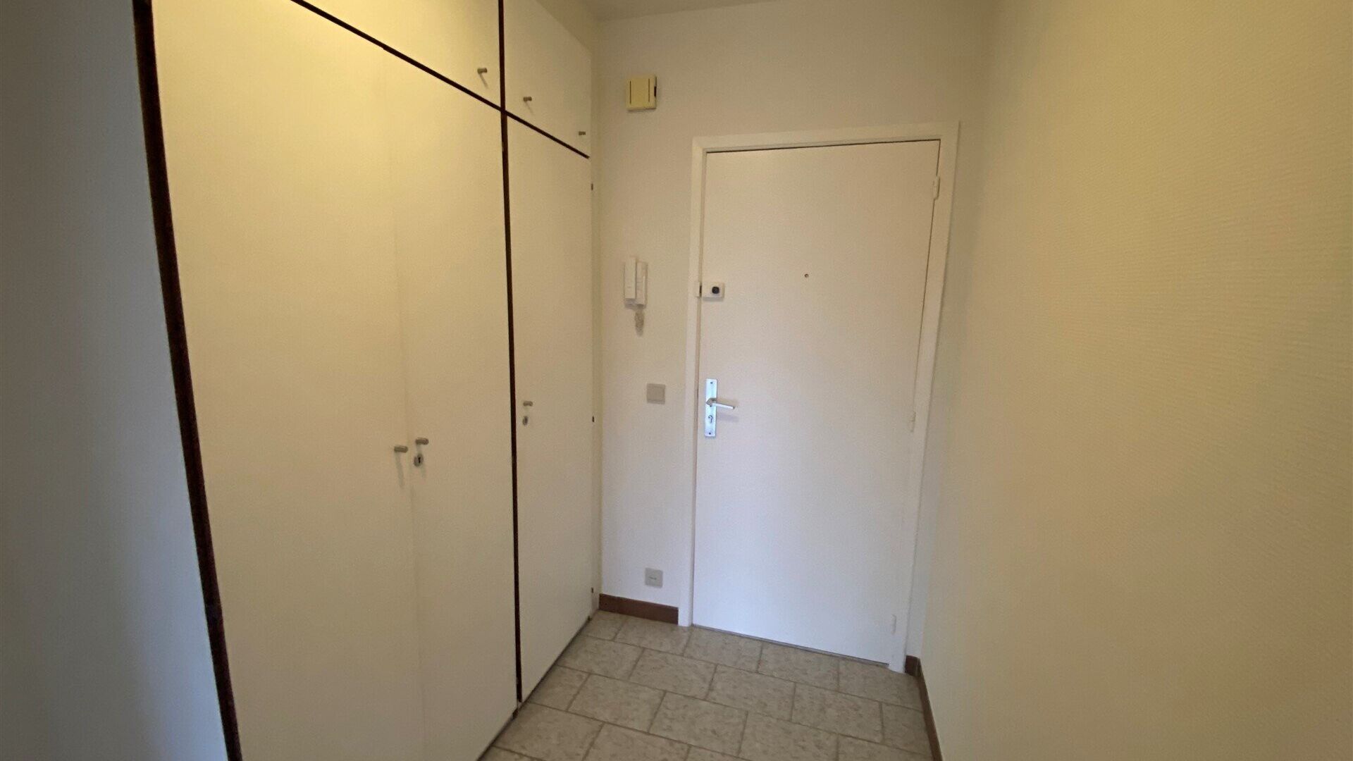 Appartement à louer à EVERE