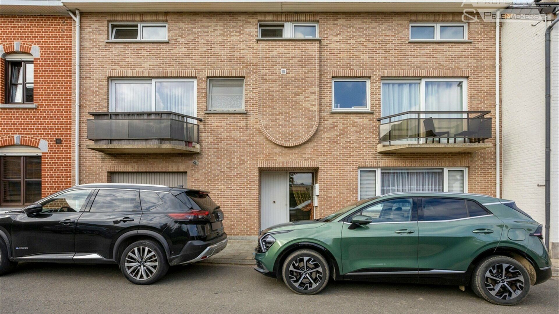Appartementsgebouw te koop in MEERBEEK