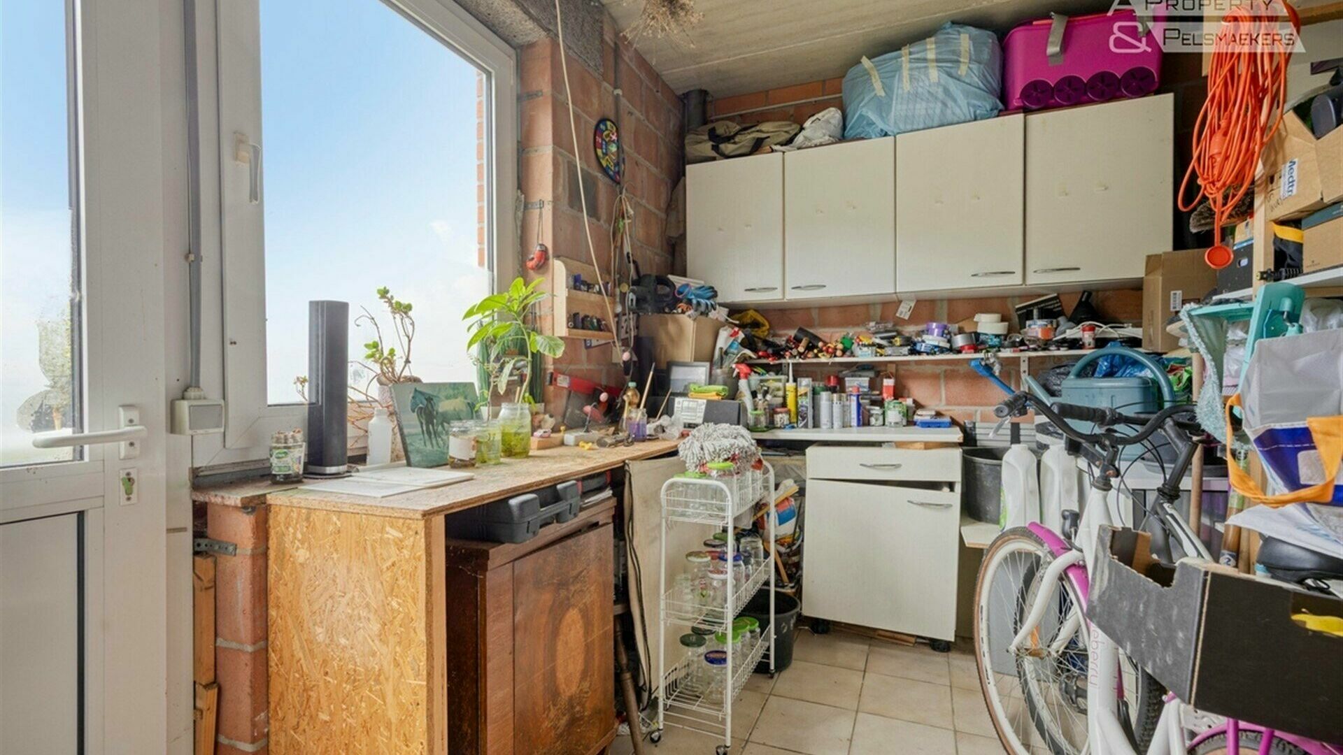 Appartementsgebouw te koop in MEERBEEK
