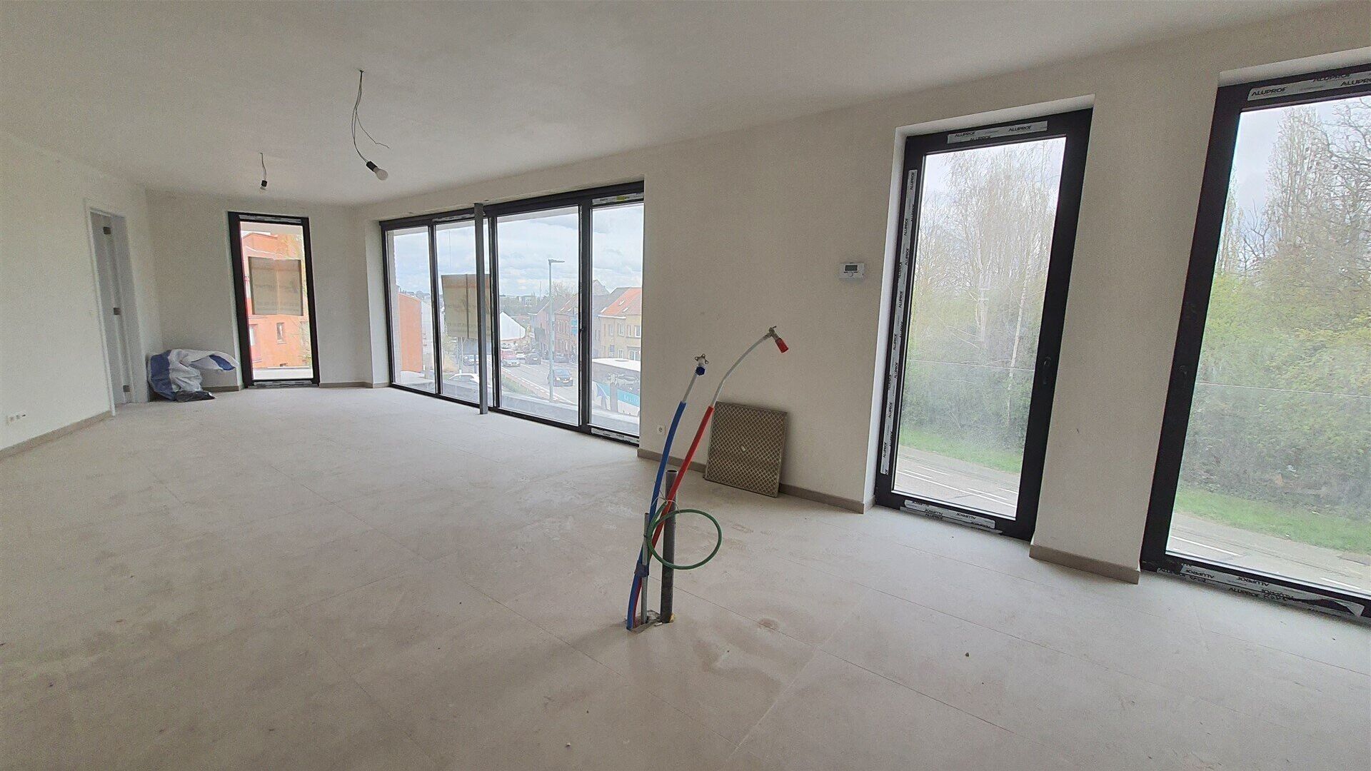 Appartementsgebouw te koop in SINT-STEVENS-WOLUWE