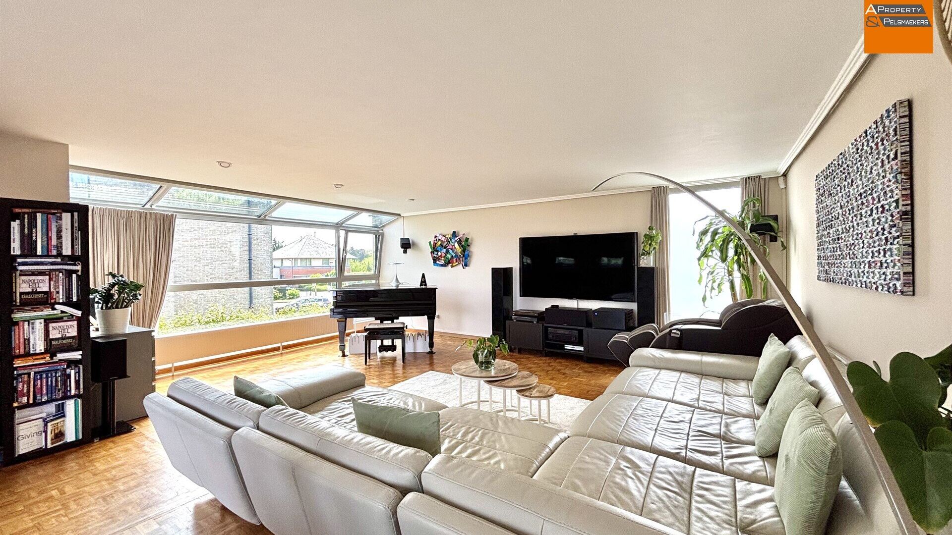 Call floor for sale in NOSSEGEM