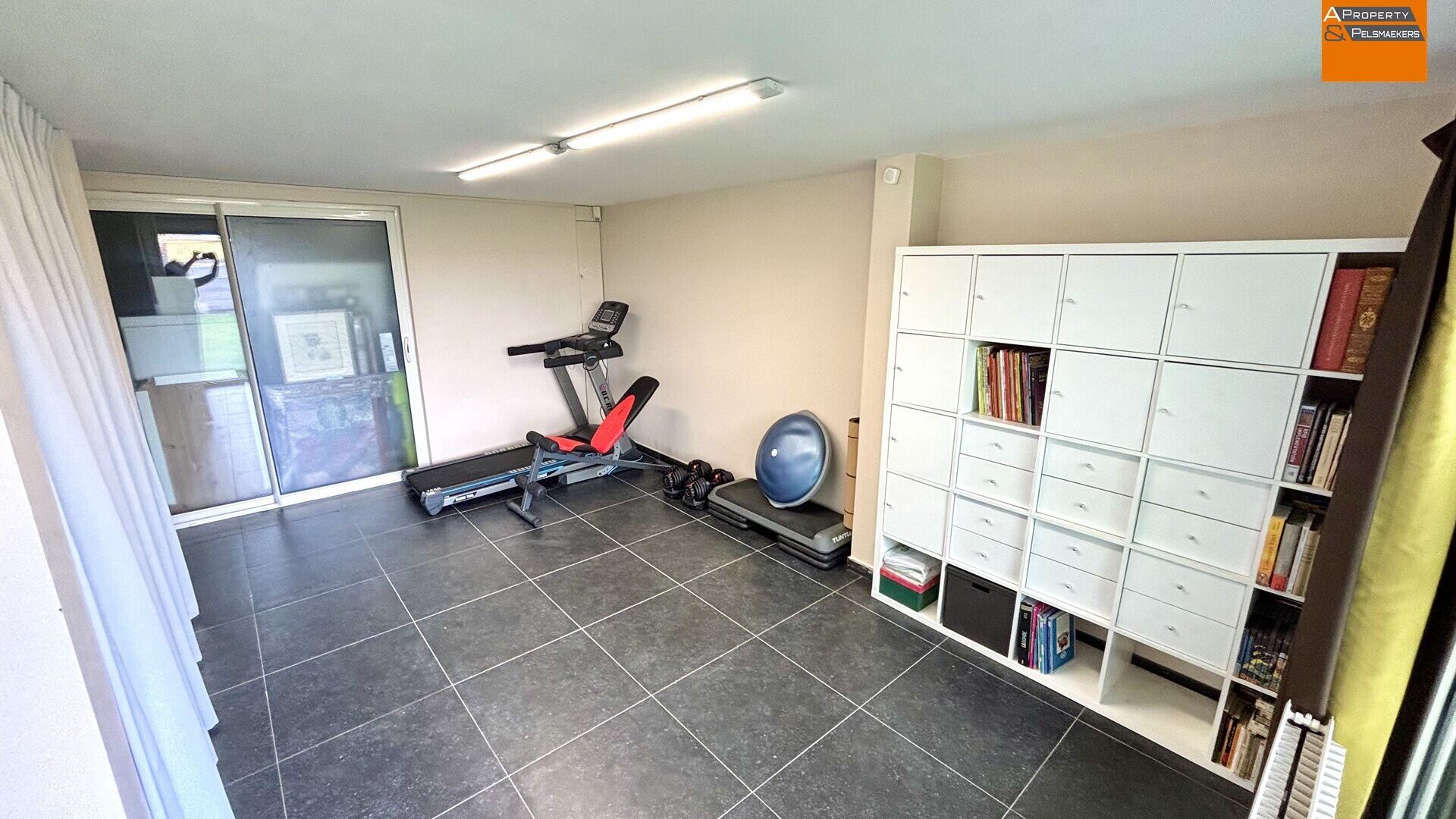 Call floor for sale in NOSSEGEM