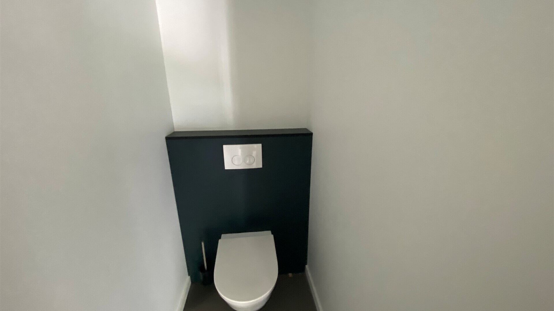 Commercial building for rent in HEVERLEE