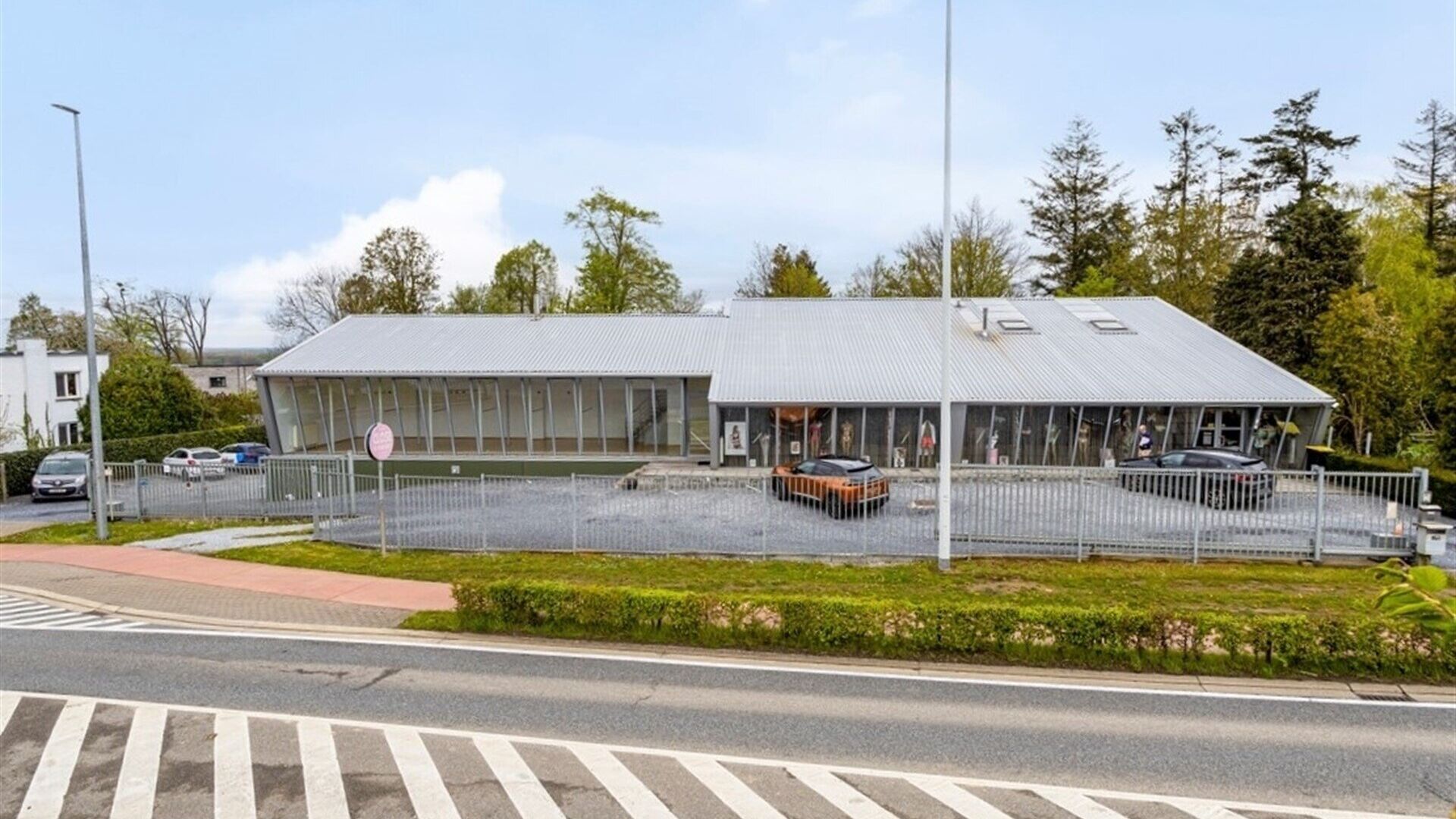 Commercieel gebouw te koop in WINKSELE