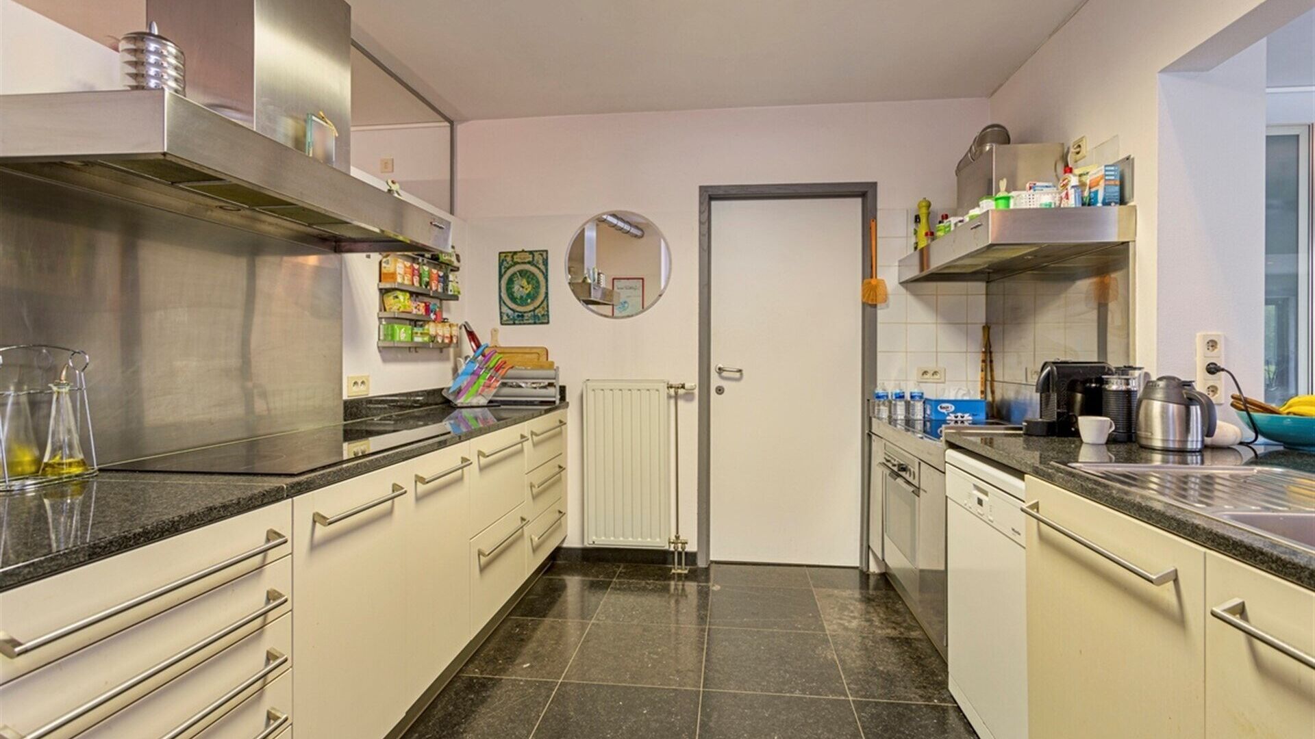 Commercieel gebouw te koop in WINKSELE