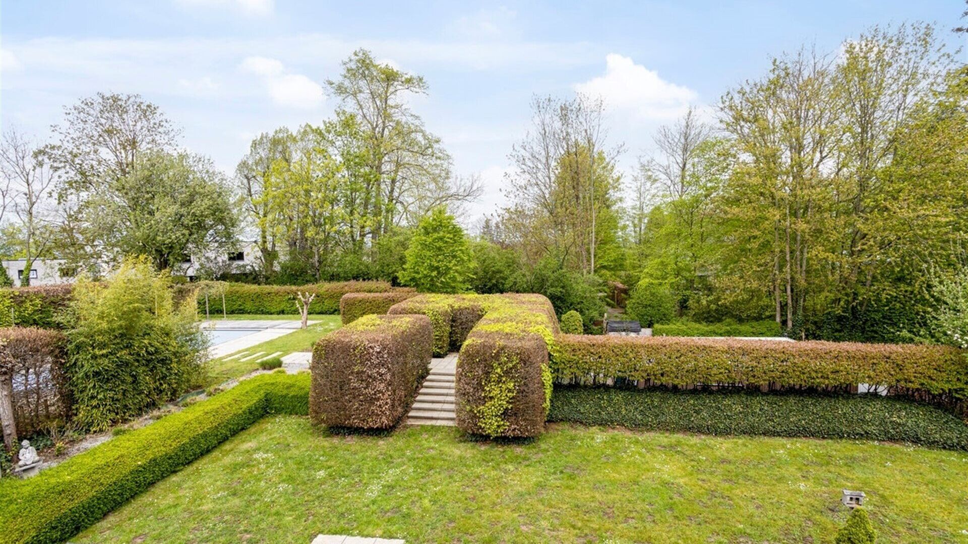 Commercieel gebouw te koop in WINKSELE