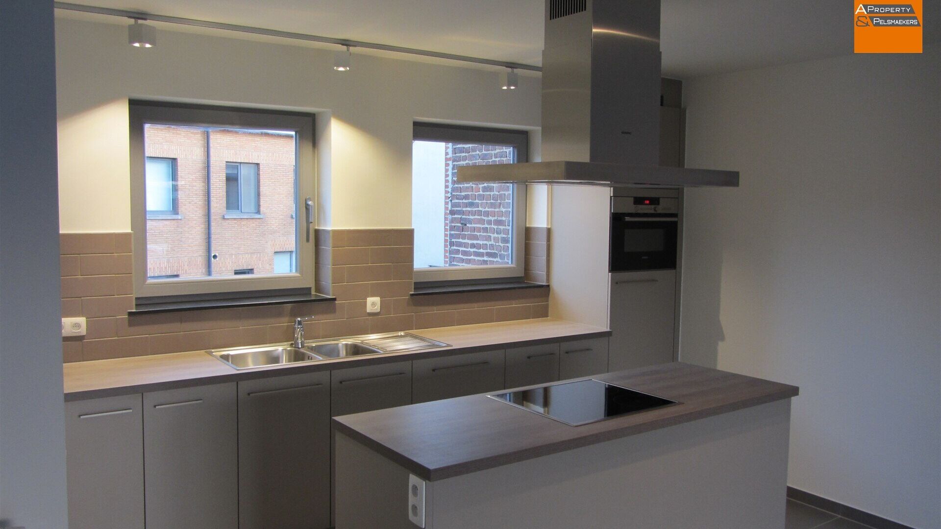 Duplex/triplex for rent in MEERBEEK