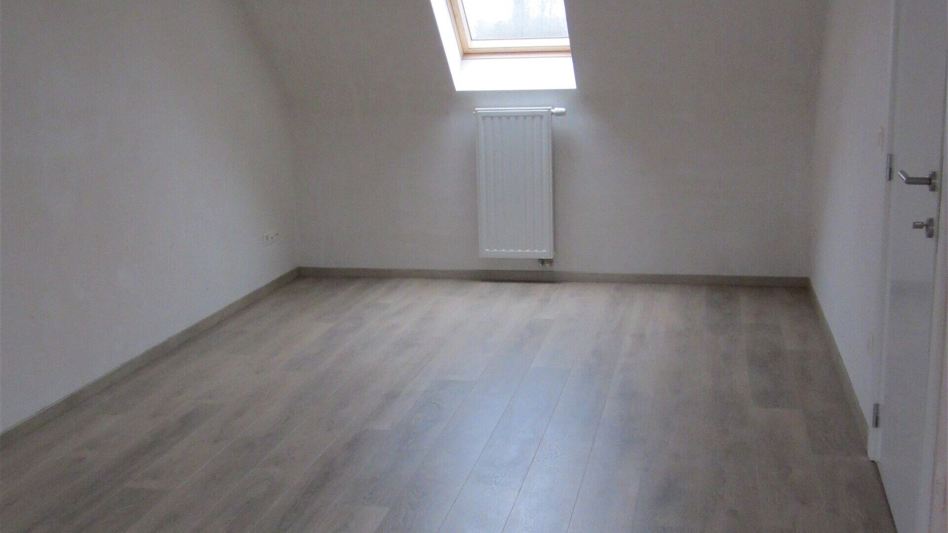 Duplex/triplex for rent in MEERBEEK