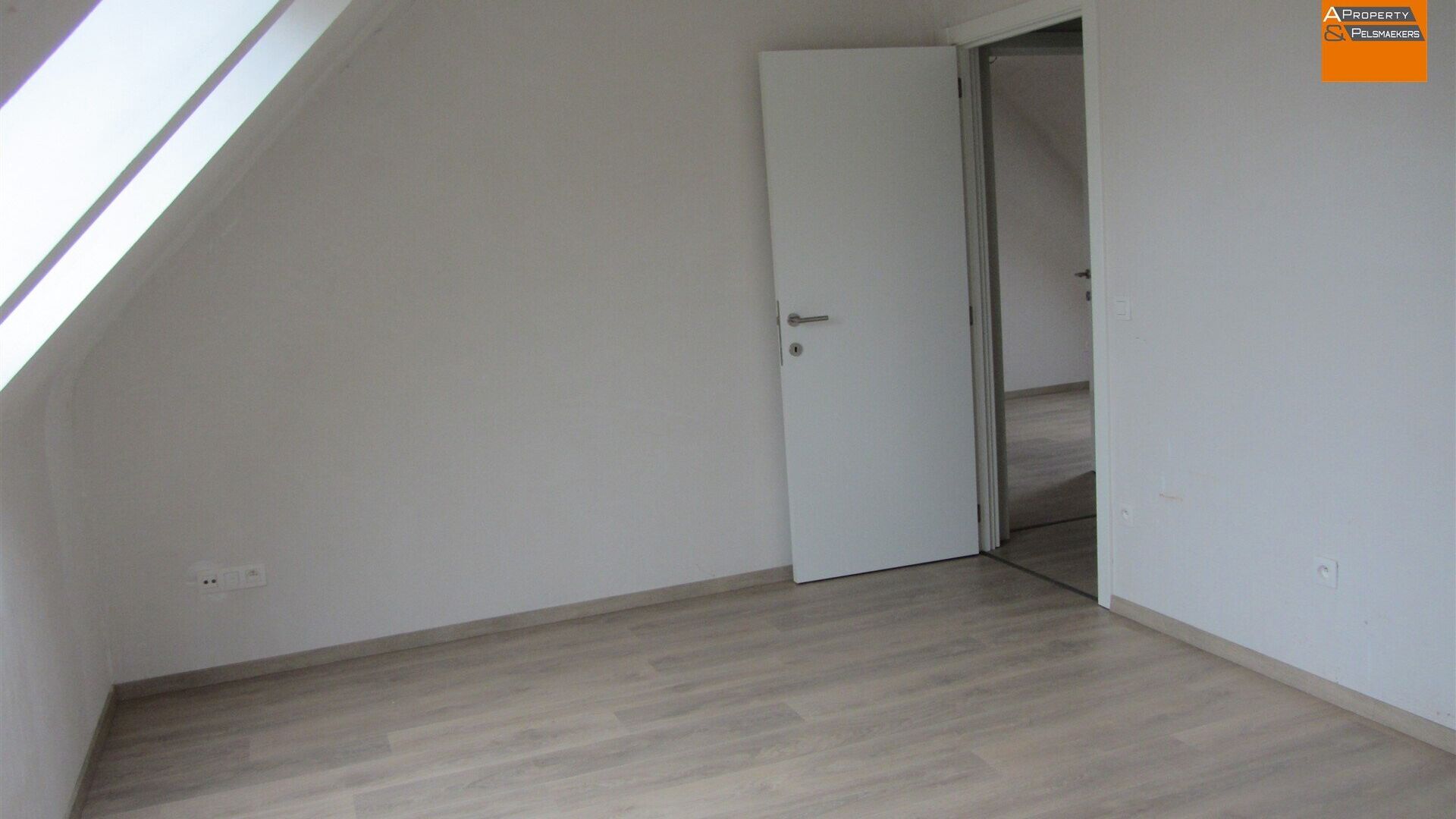 Duplex/triplex for rent in MEERBEEK