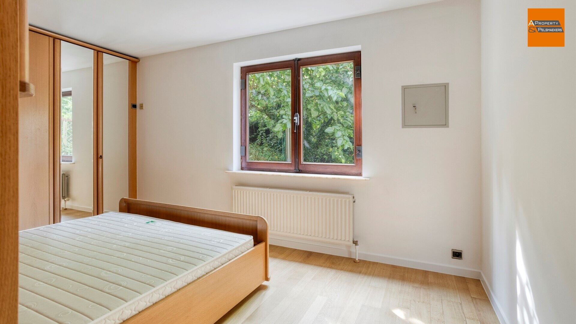 Gelijkvloers te koop in SINT-STEVENS-WOLUWE