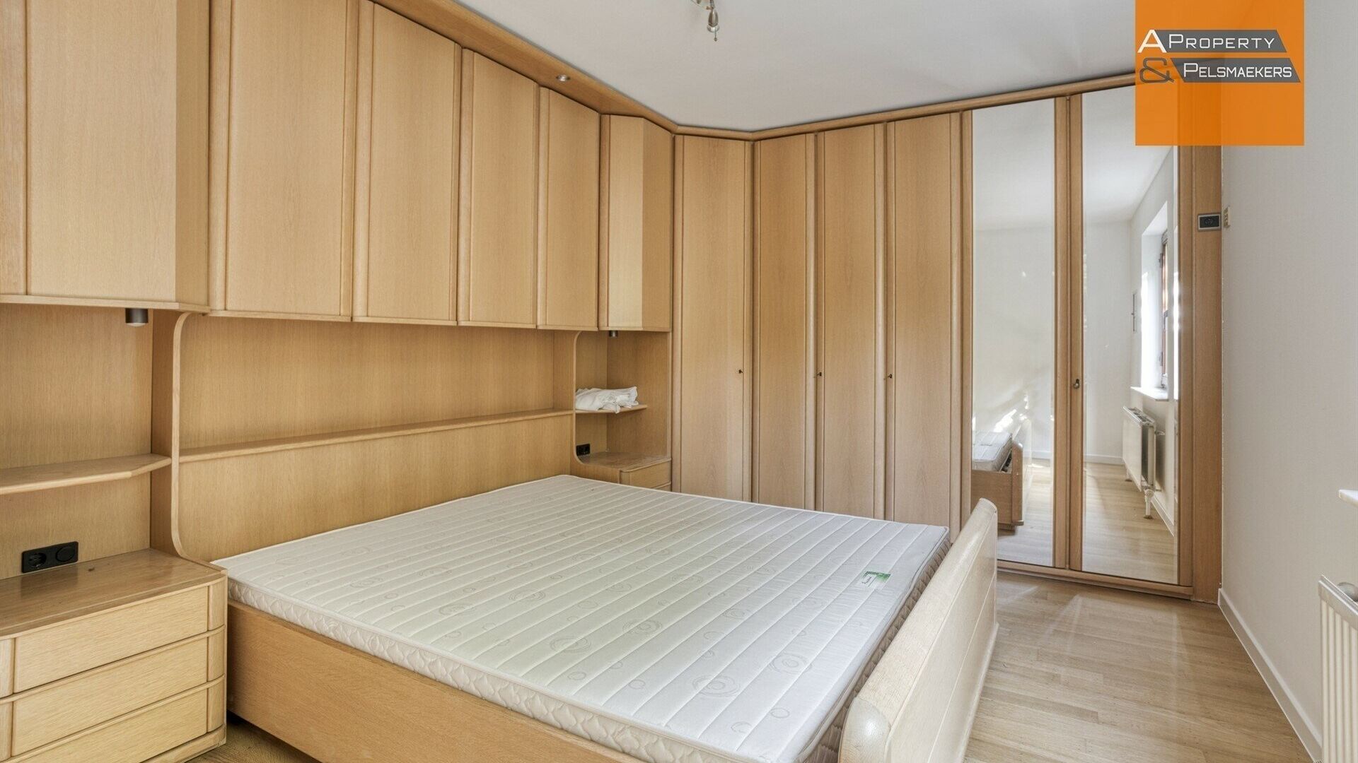 Ground floor for sale in SINT-STEVENS-WOLUWE