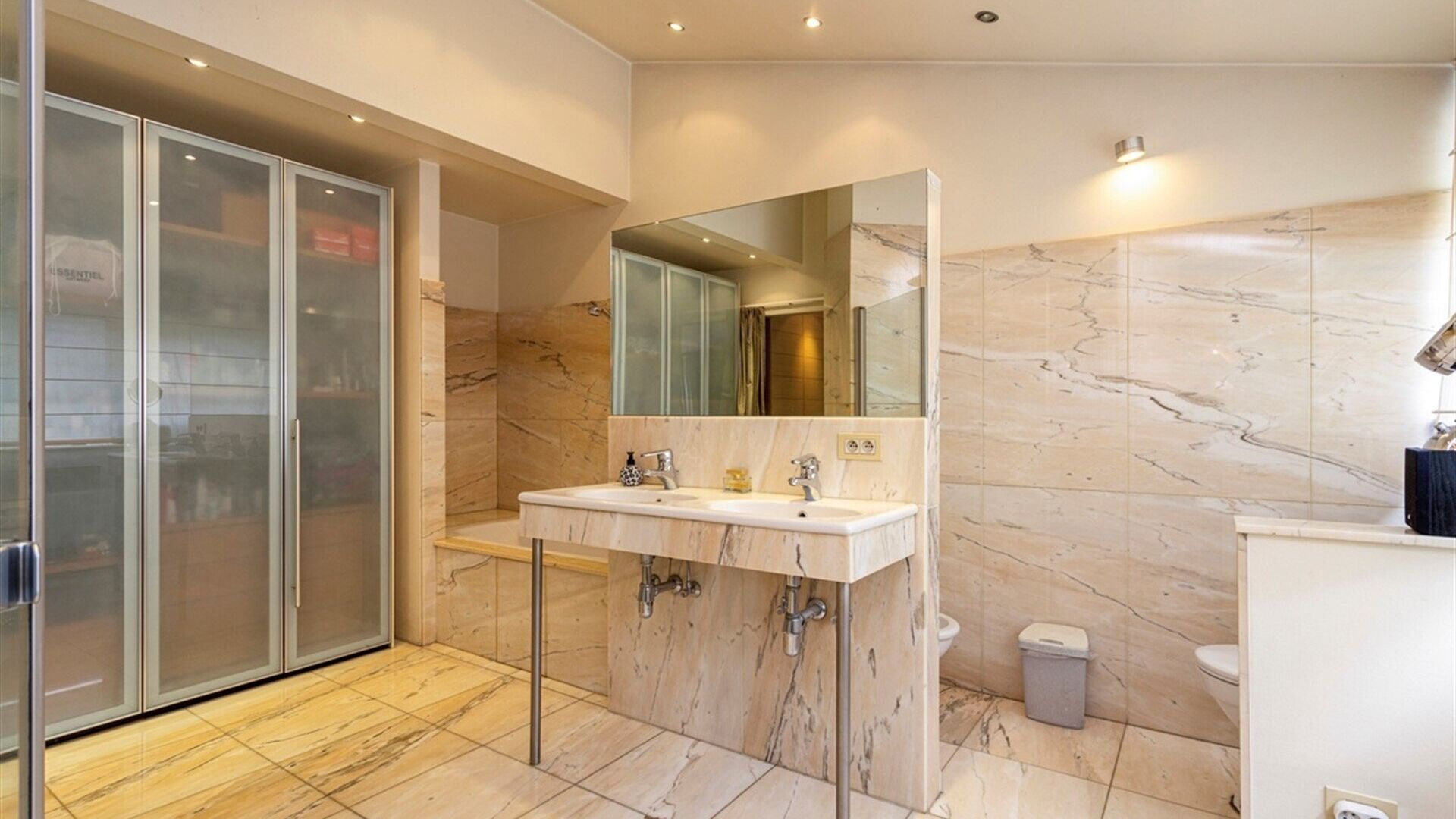 Immeuble commercial à vendre à WINKSELE