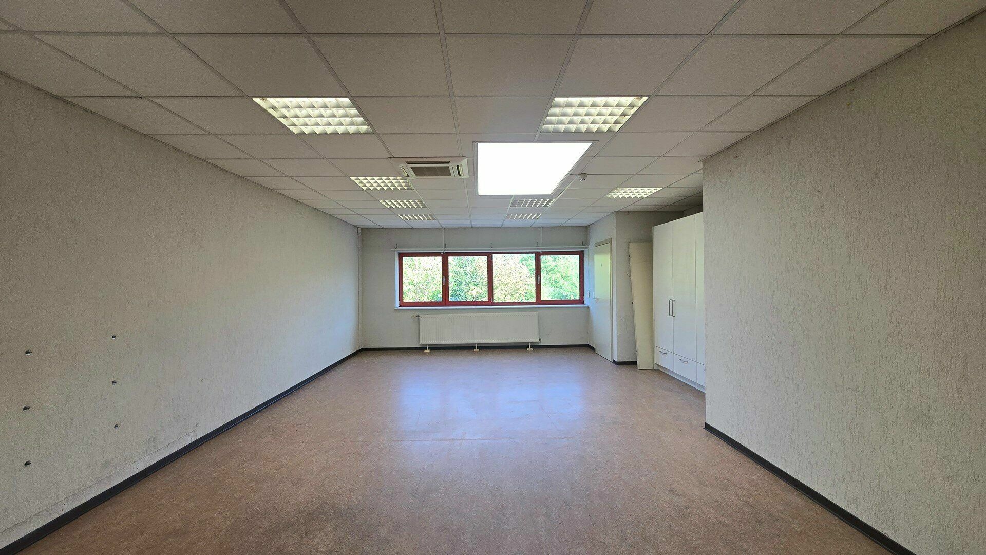 Magasin &agrave; louer &agrave; HERENT