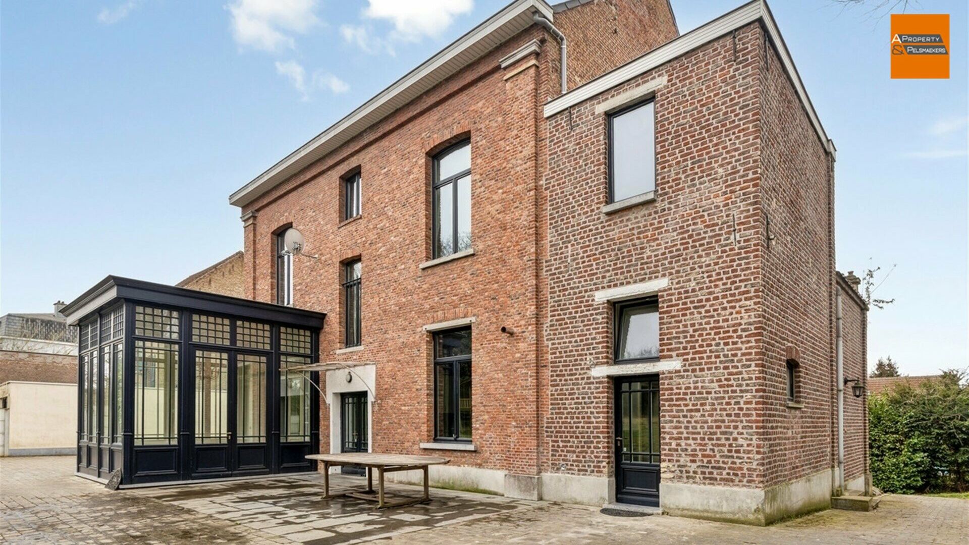 Mansion for sale in MACHELEN