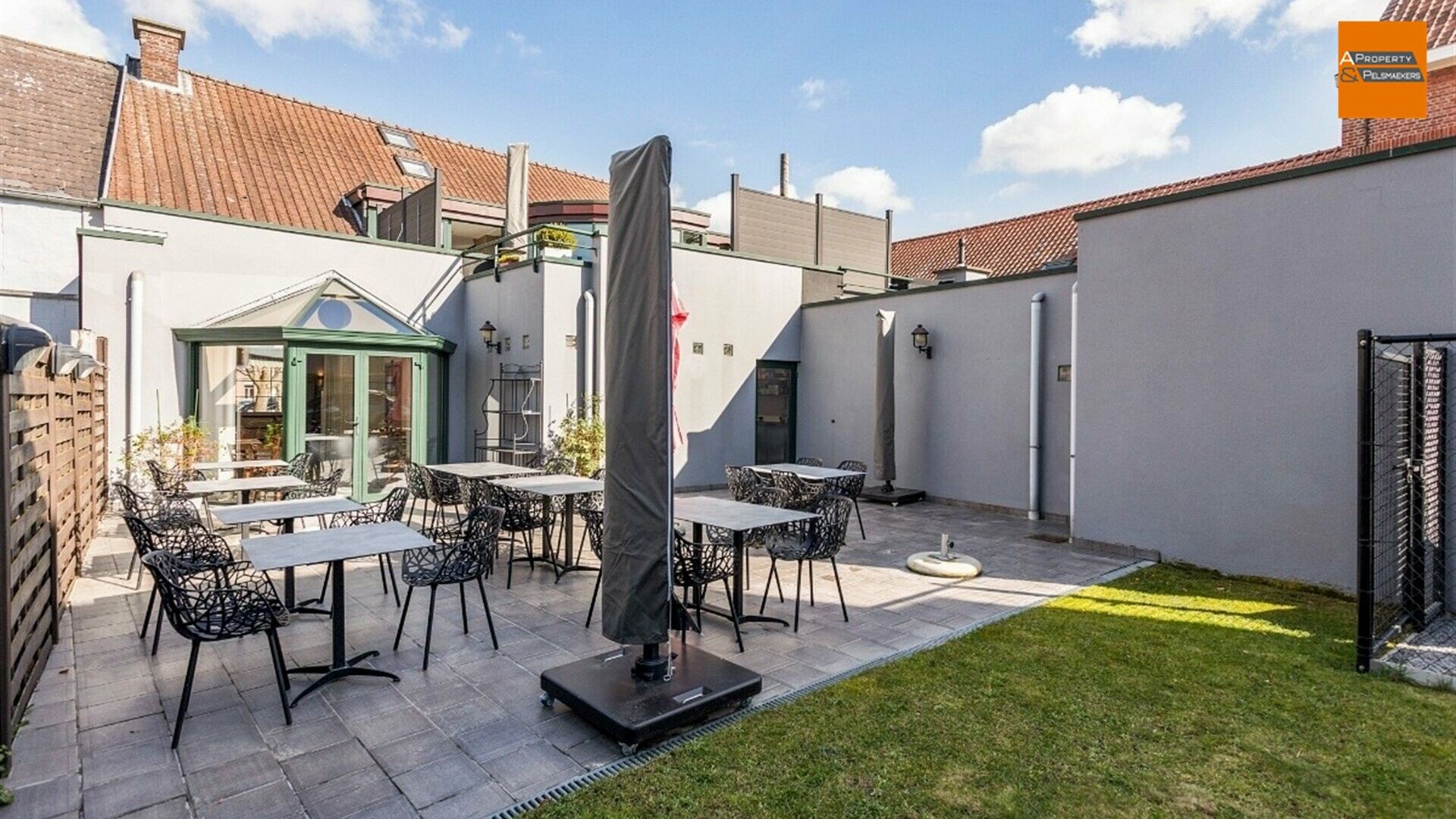 Mixed building for sale in STEENOKKERZEEL