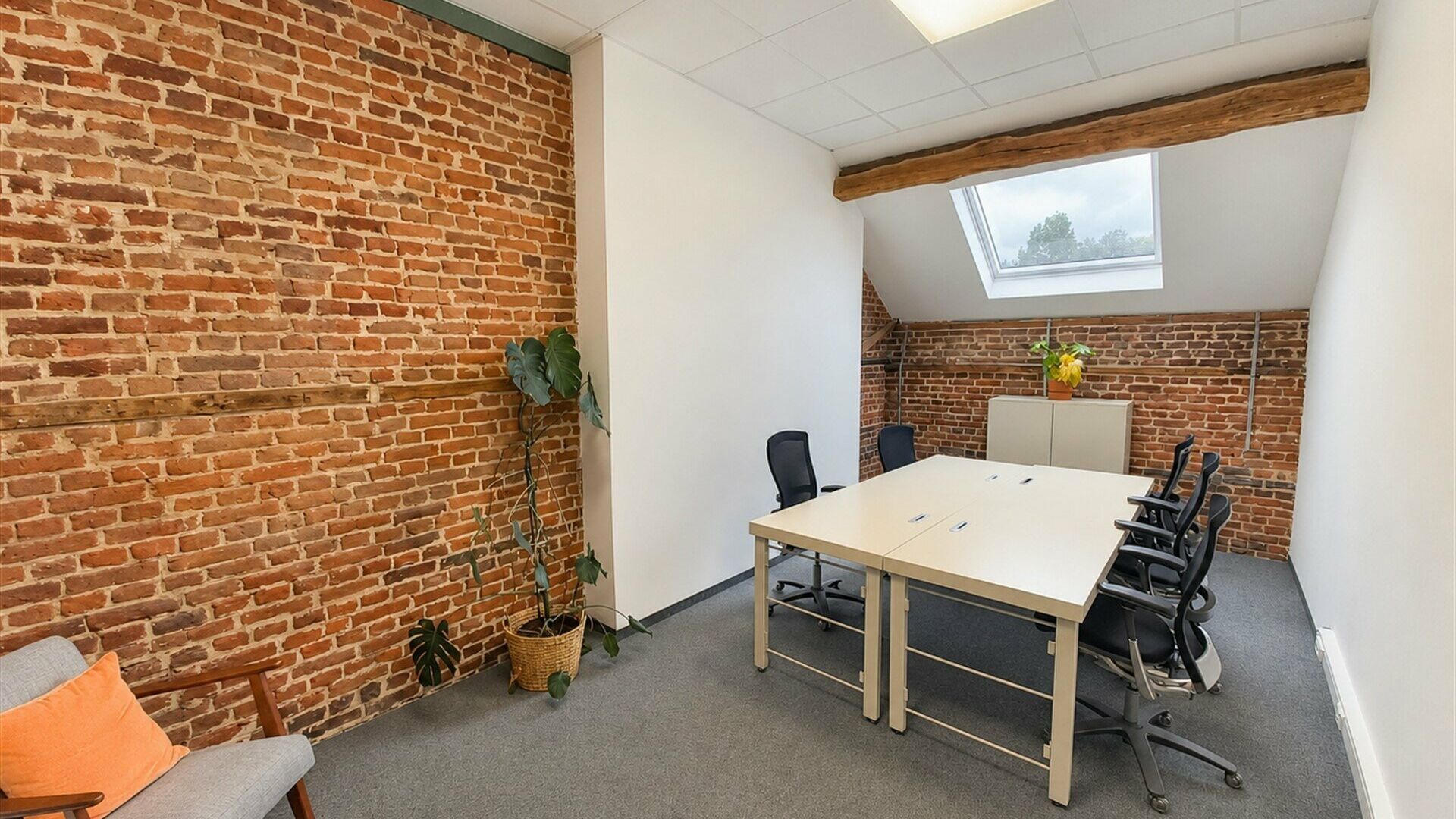 Offices for rent in HERENT