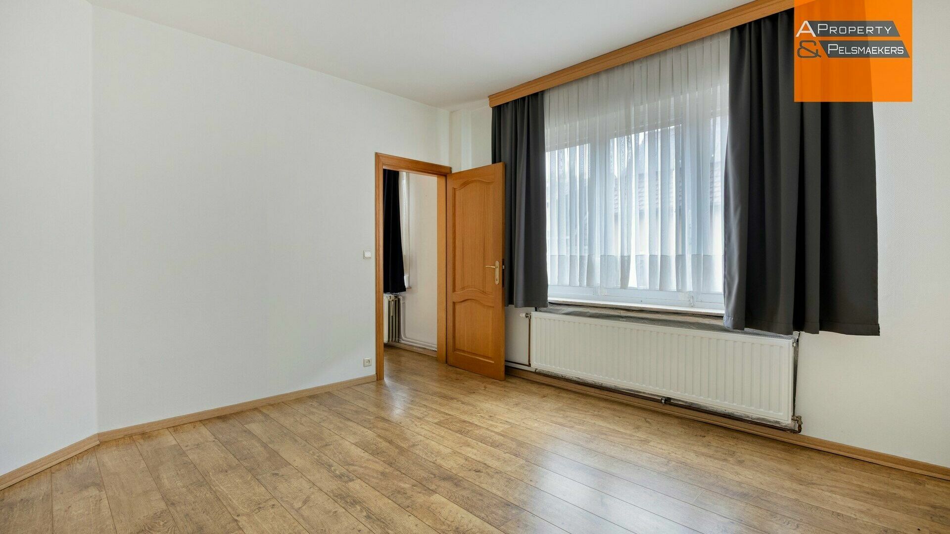 Opbrengsteigendom te koop in STEENOKKERZEEL