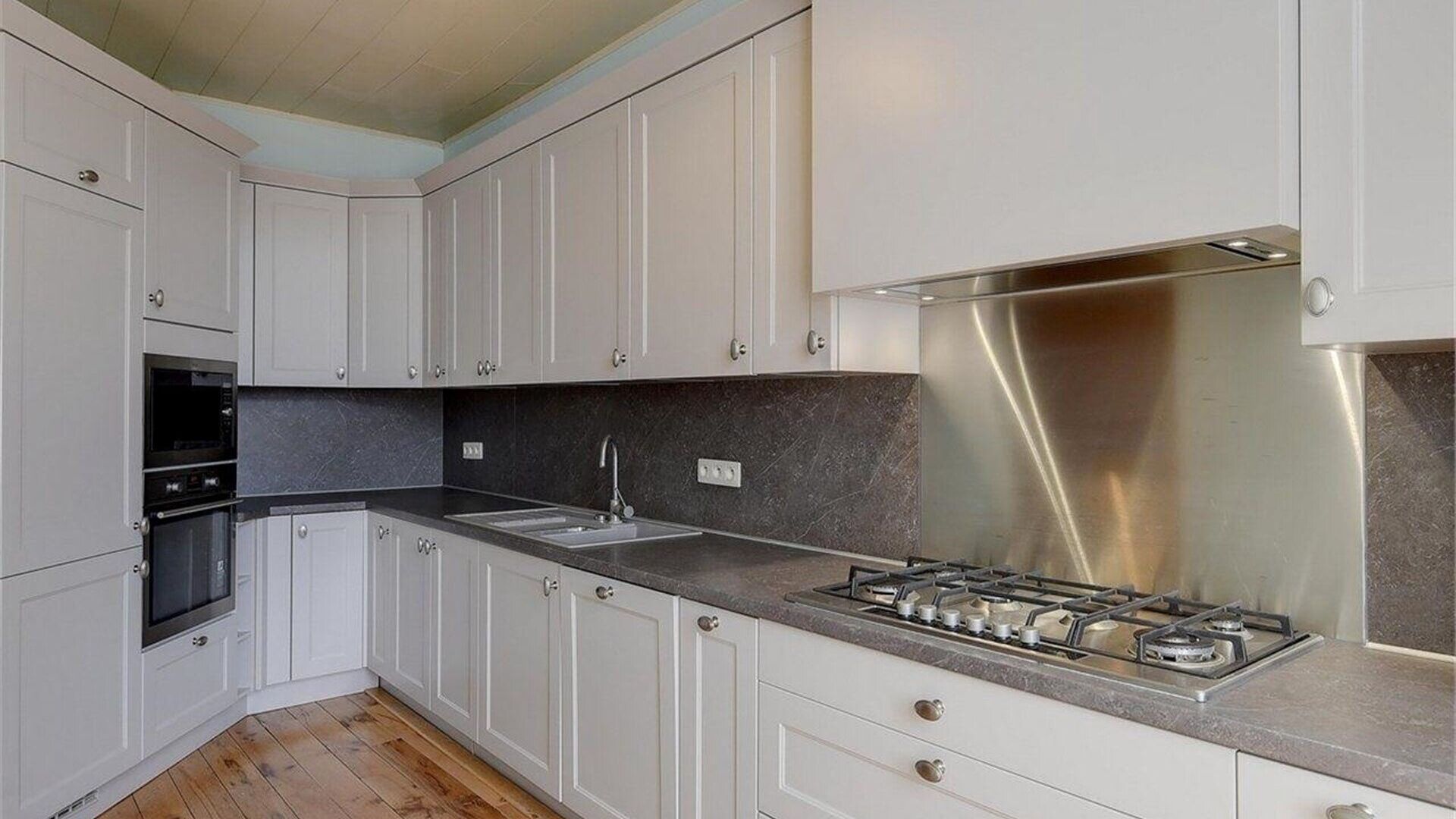 Opbrengsteigendom te koop in ZAVENTEM