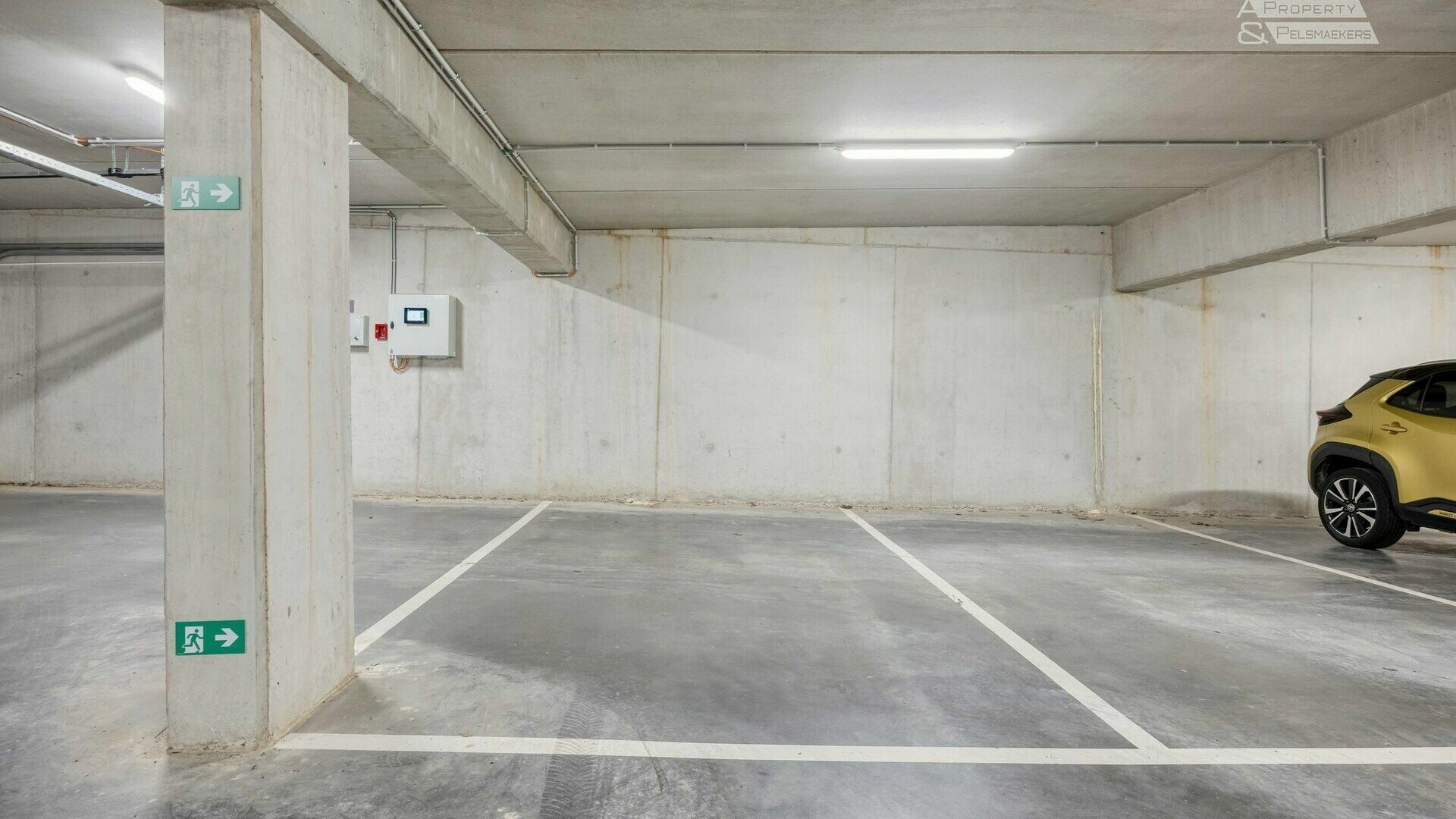 Parking - Binnenstaanplaats for sale in ROTSELAAR