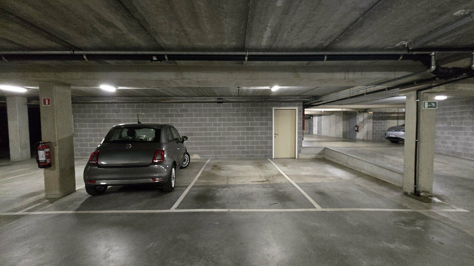 Parking - Binnenstaanplaats te huur in LEUVEN