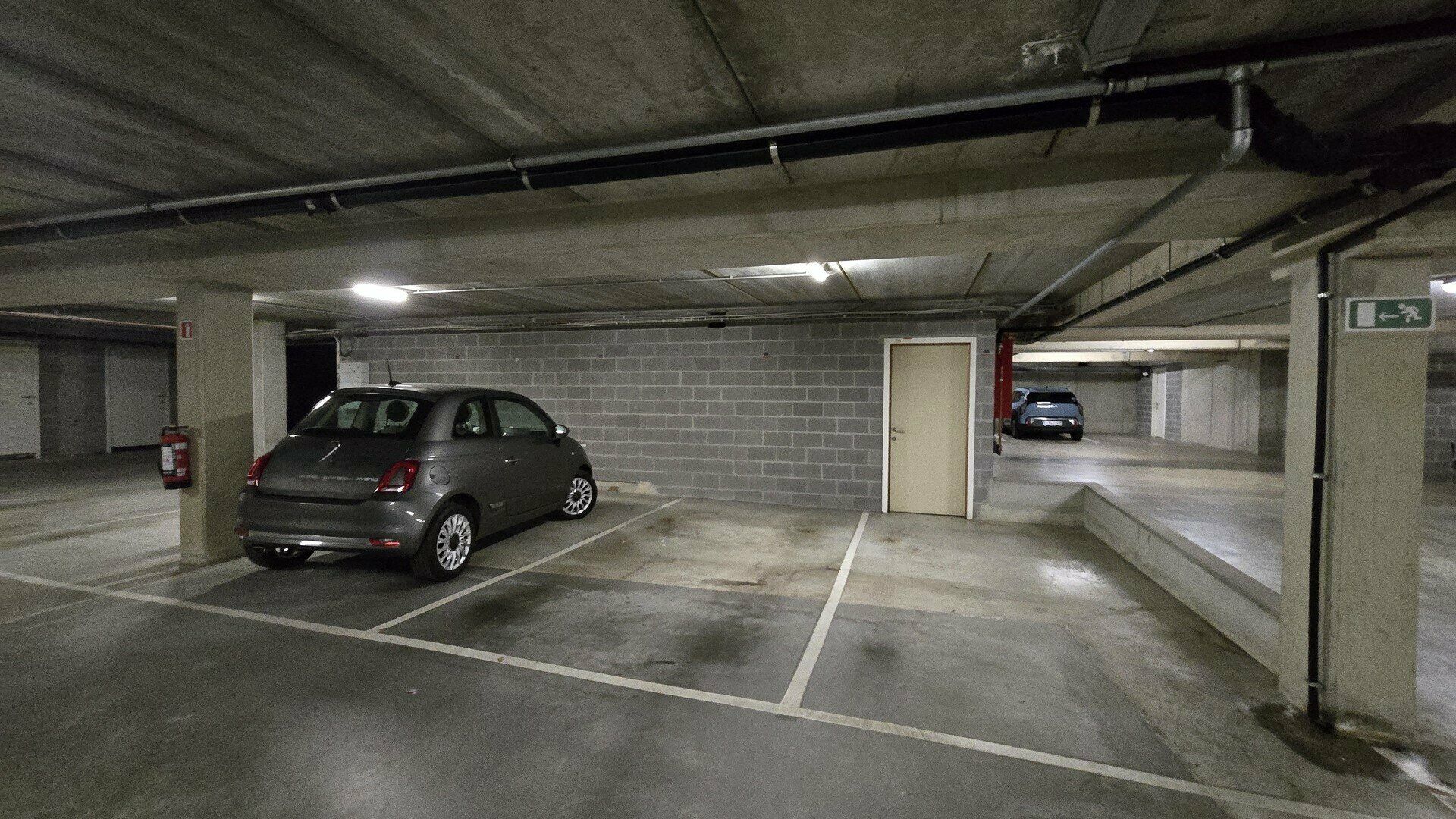Parking - Binnenstaanplaats te huur in LEUVEN