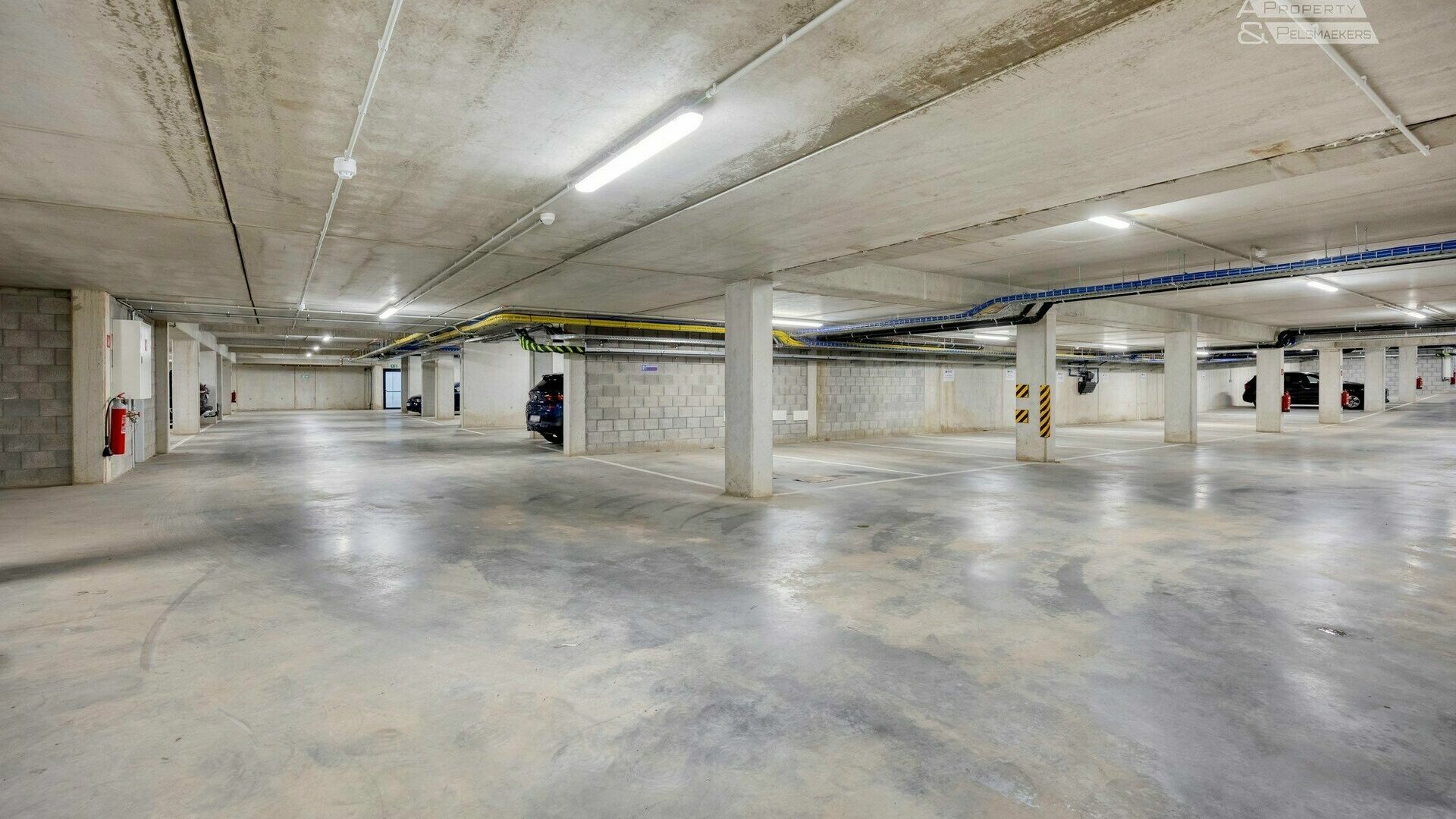 Parking - Binnenstaanplaats te koop in ROTSELAAR