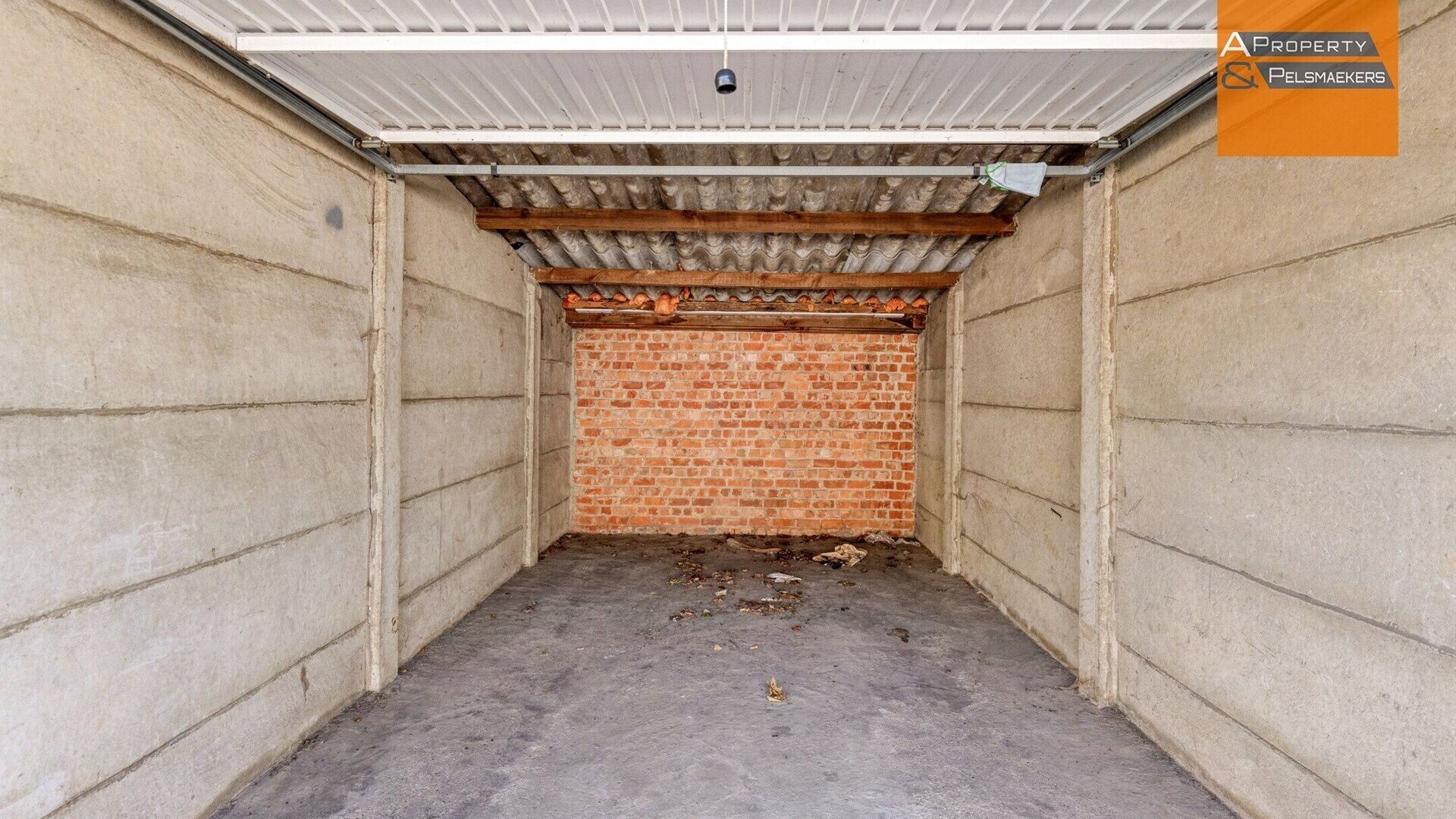 Parking - gesloten garagebox à vendre à ANDERLECHT