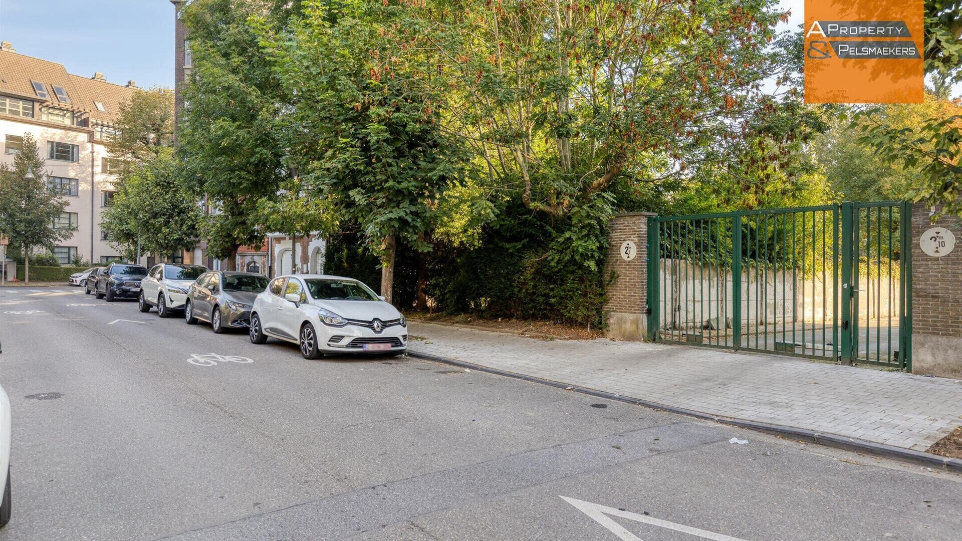 Parking - gesloten garagebox &agrave; vendre &agrave; ANDERLECHT