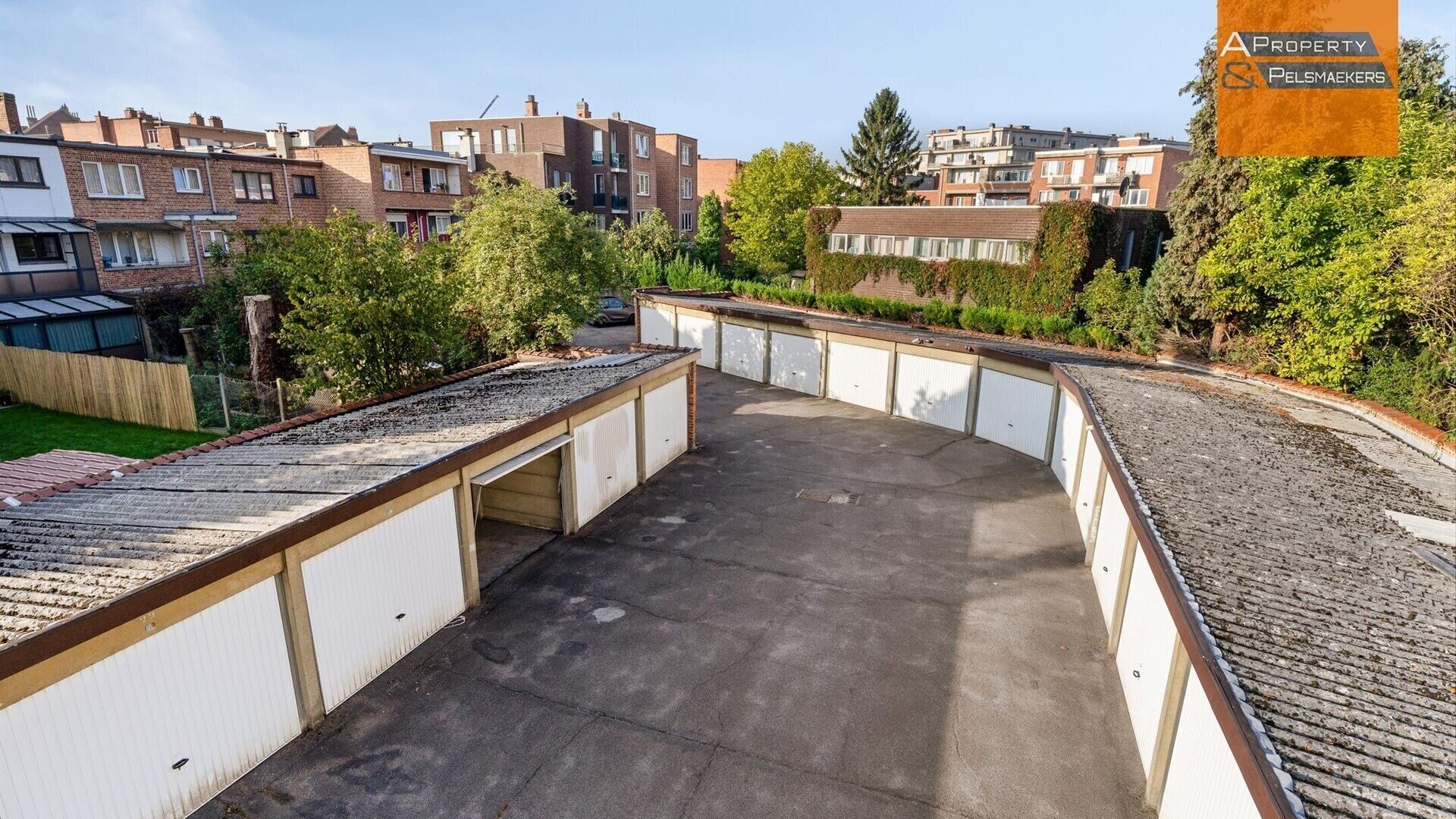 Parking - gesloten garagebox &agrave; vendre &agrave; ANDERLECHT