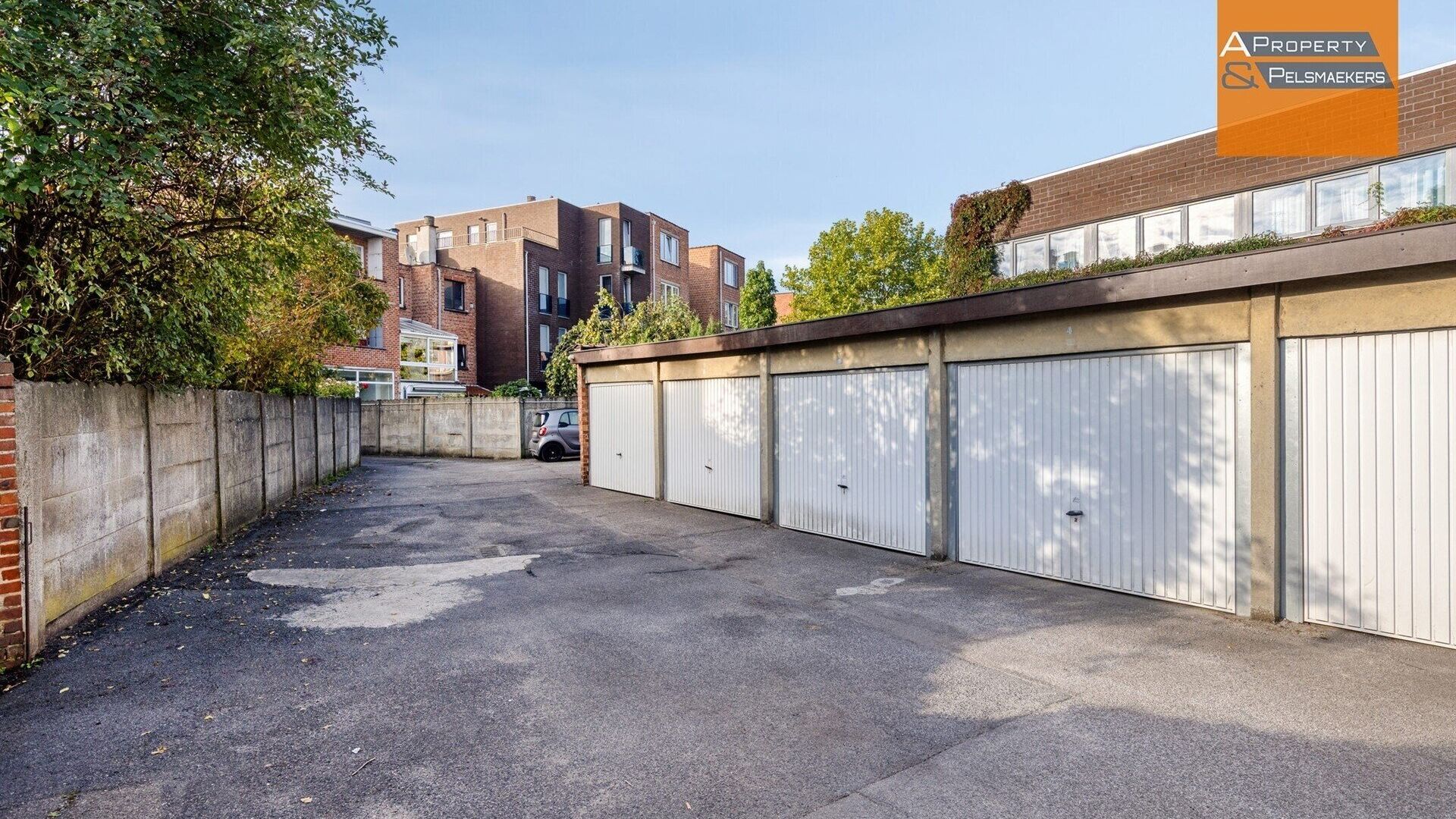 Parking - gesloten garagebox for sale in ANDERLECHT