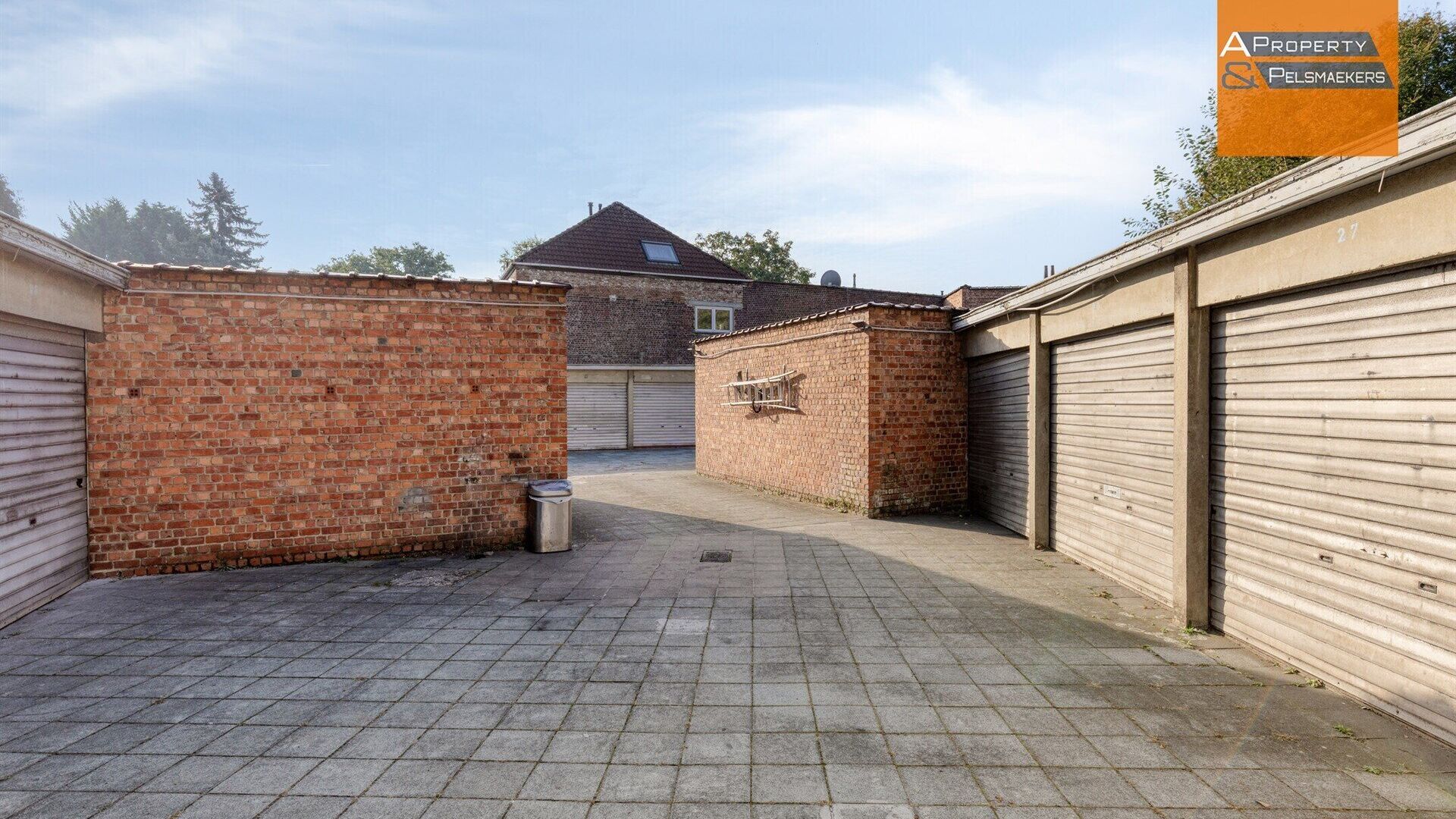 Parking - gesloten garagebox for sale in ANDERLECHT