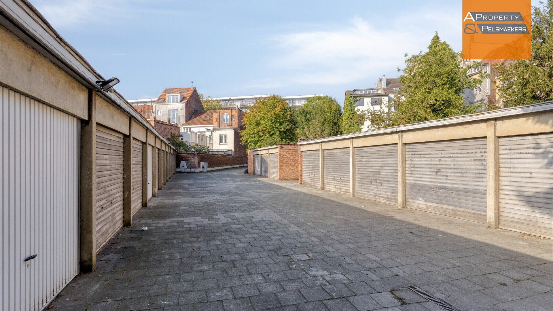 Parking - gesloten garagebox for sale in ANDERLECHT