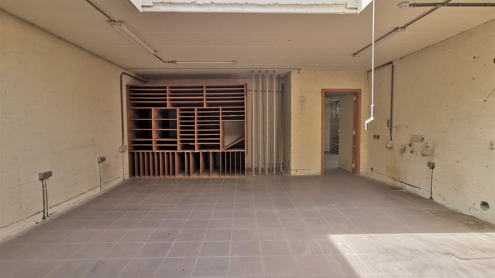 Retail space for rent in HERENT