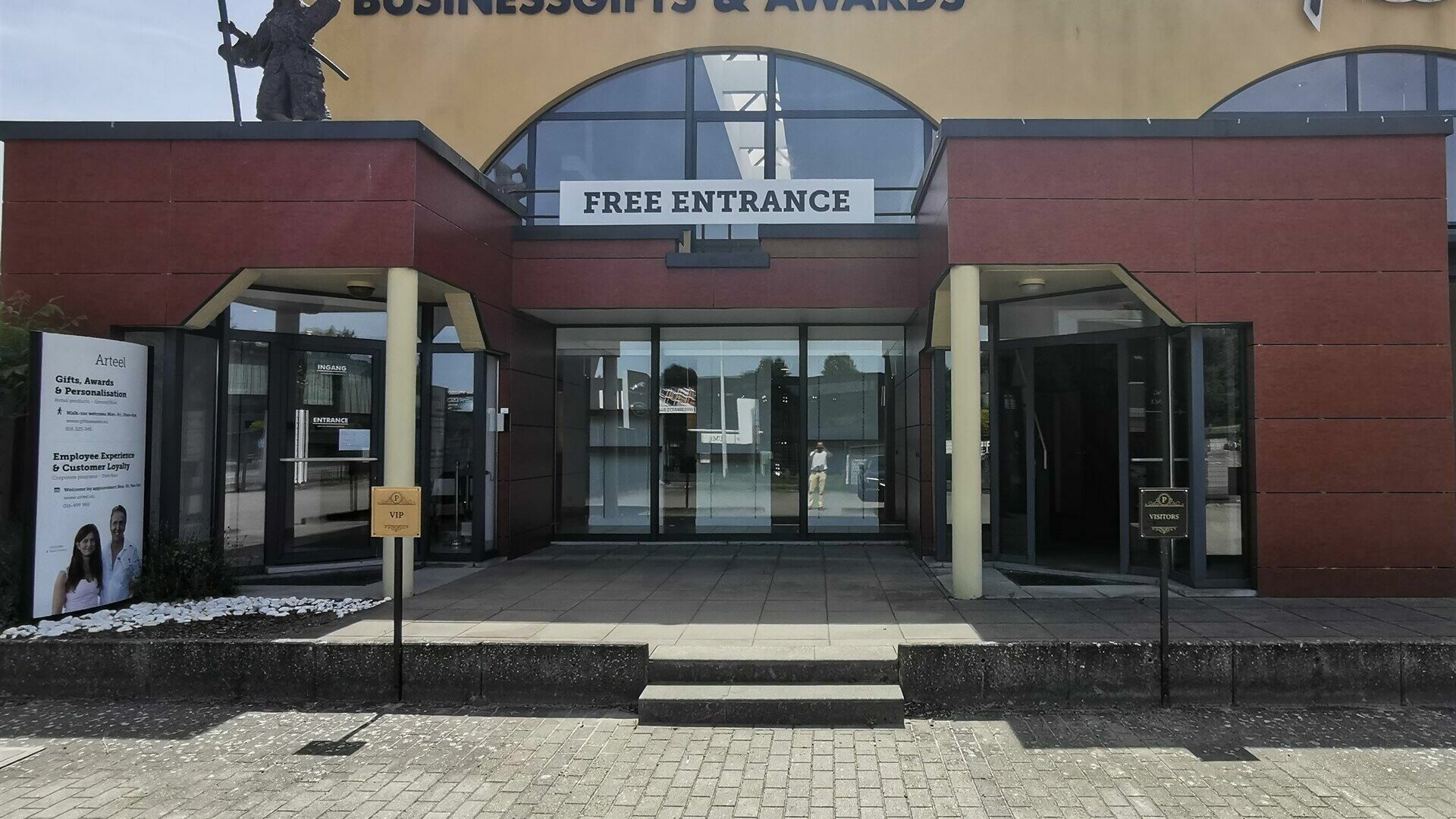 Retail space for sale in HERENT