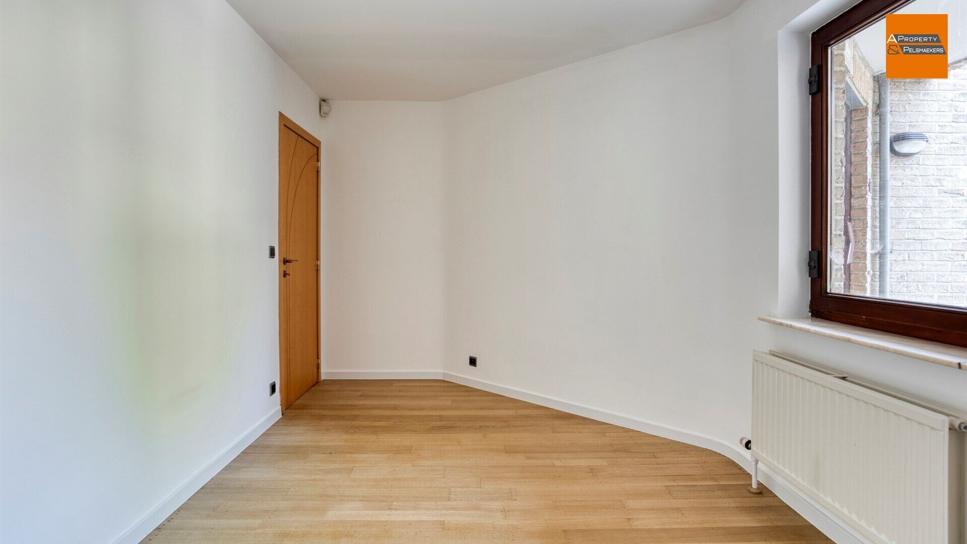 Rez-de-Chaussée à vendre à SINT-STEVENS-WOLUWE