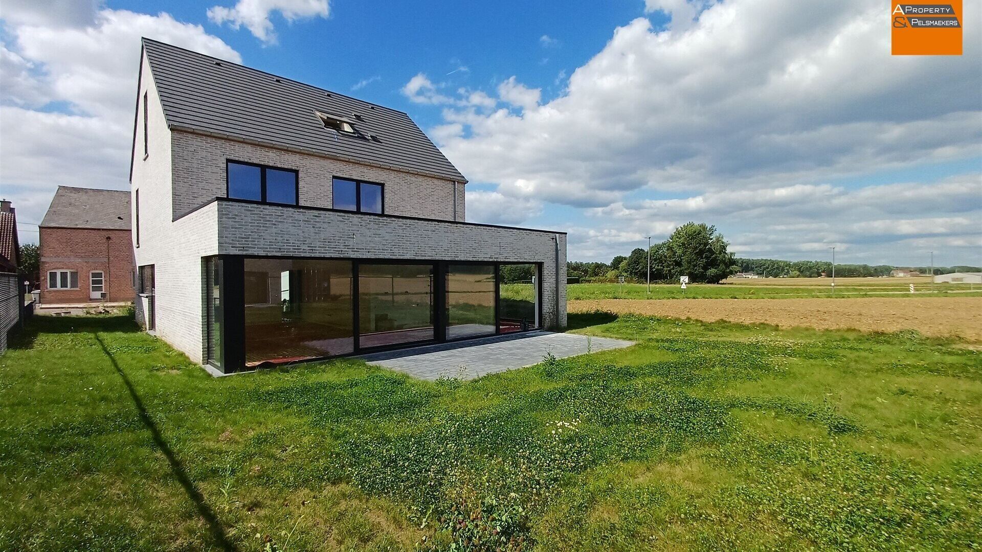 Villa for sale in MEERBEEK