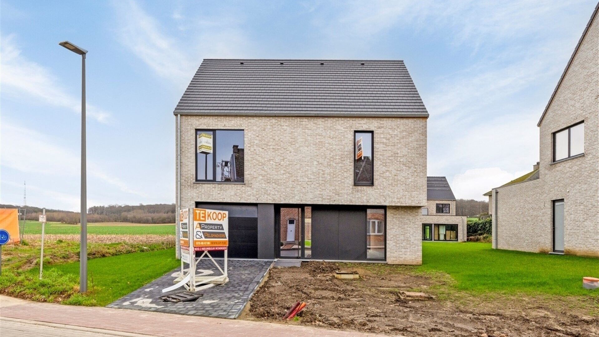 Villa for sale in MEERBEEK