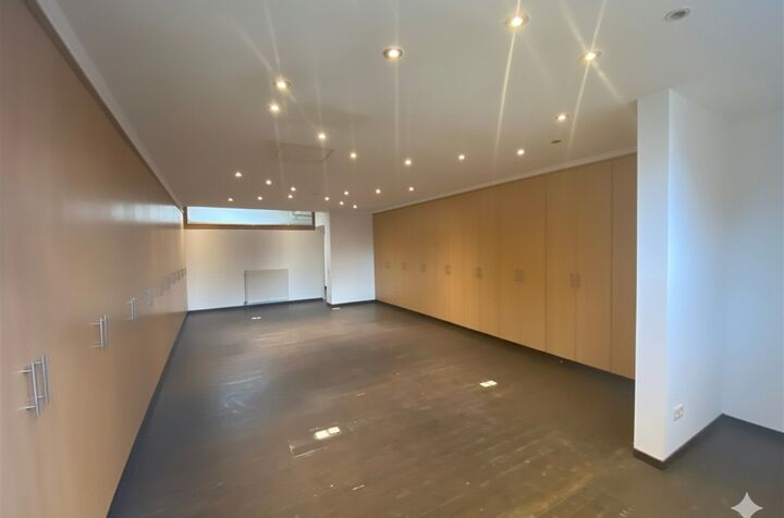 Commercieel gebouw te huur in LEUVEN