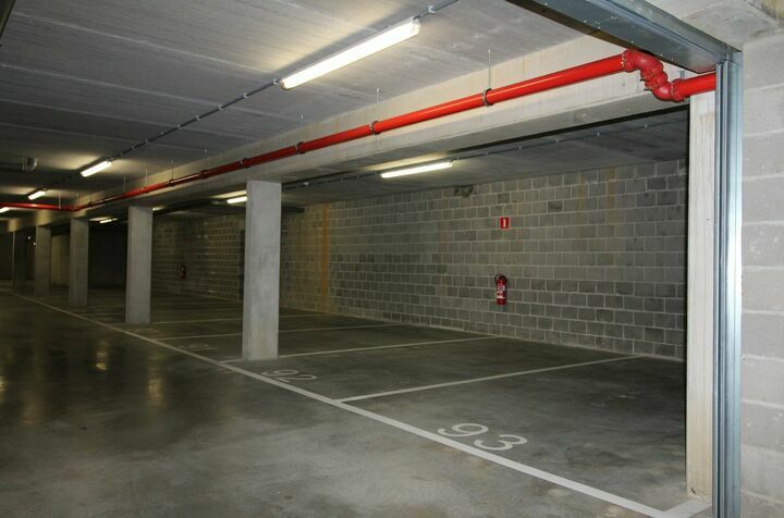 Parking - Binnenstaanplaats &agrave; louer &agrave; KORTENBERG