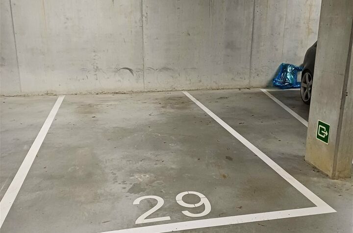 Parking - Binnenstaanplaats for rent in KORTENBERG