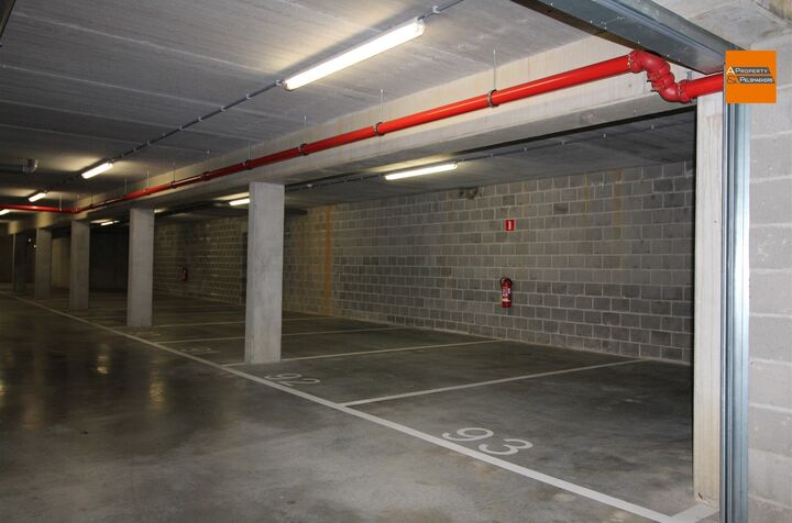 Parking - Binnenstaanplaats te huur in KORTENBERG