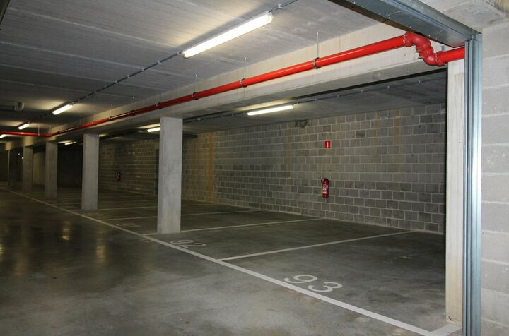 Parking - Binnenstaanplaats te huur in KORTENBERG