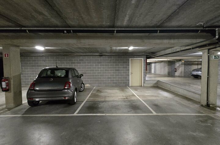 Parking - Binnenstaanplaats te huur in LEUVEN