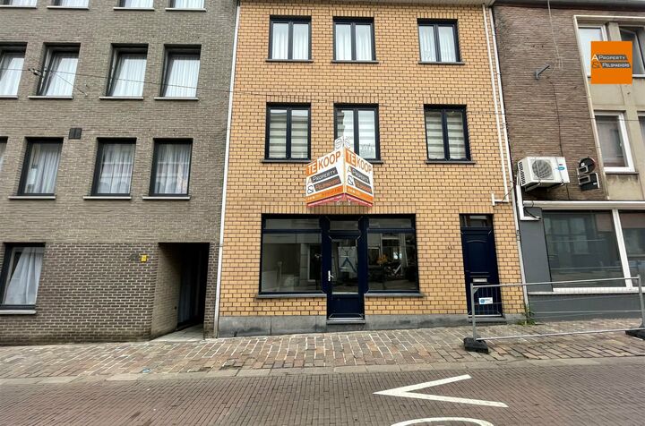 Retail space for sale in DIEST
