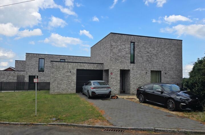 Villa for rent in LEEFDAAL