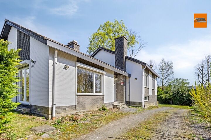 Villa te koop in KAMPENHOUT