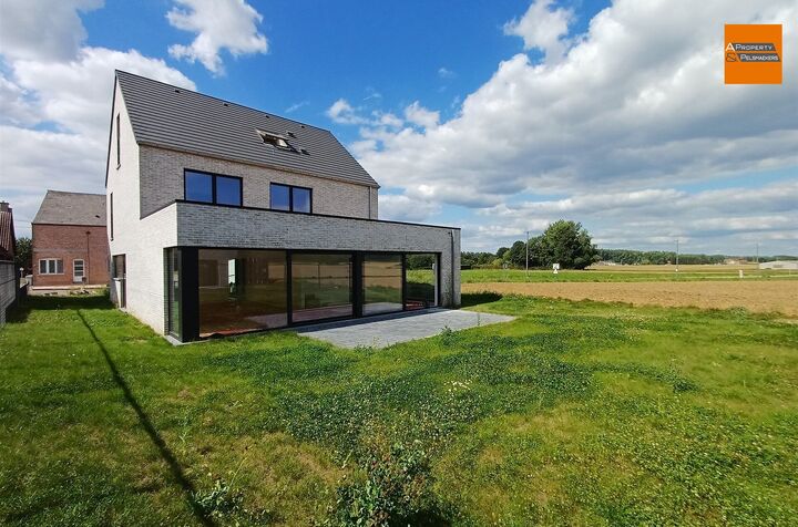 Villa te koop in MEERBEEK